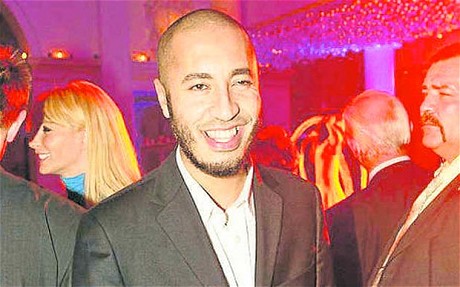 卡扎菲被枪杀完整版,卡扎菲儿女今何在