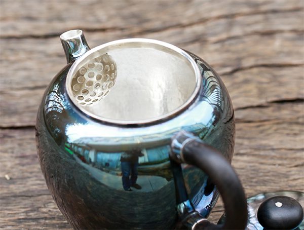 壶客匠心手工银壶,银壶紫皮做旧的过程