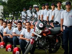 只需8毛钱，一键保镖到，“滴滴打人”印度上线！