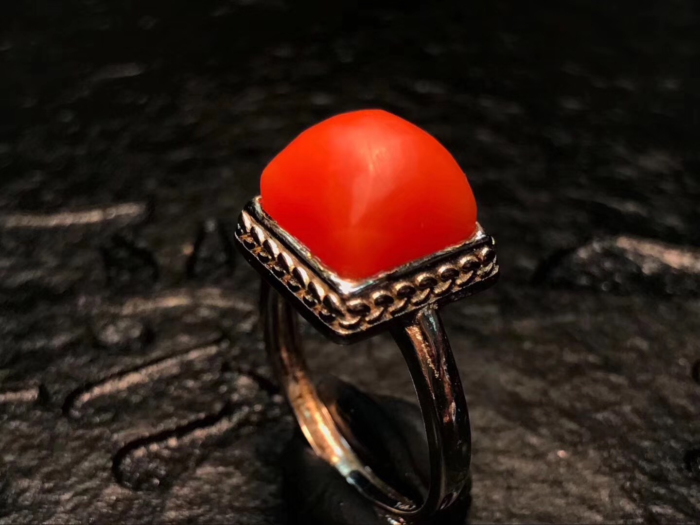 南红刚入手怎么玩,南红为什么不能买坑多的