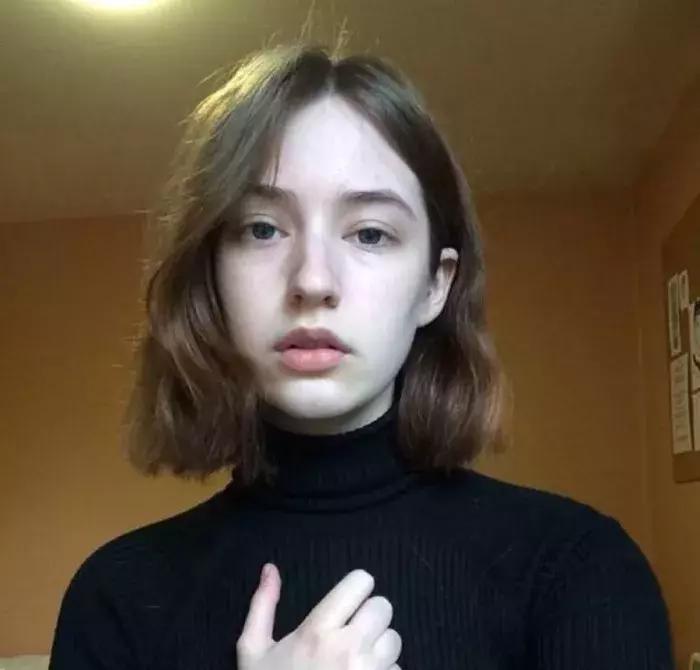 刘海图片女显脸小,有刘海扎发显脸小