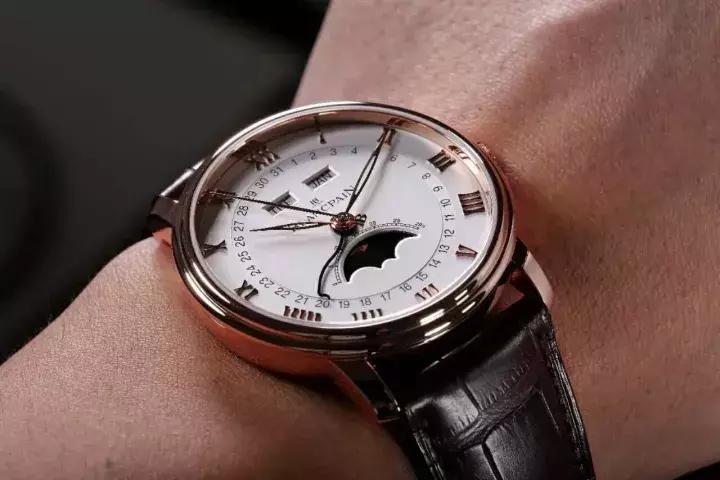 积家入门款比江诗丹顿入门款实惠,江诗丹顿积家哪个更适合女士