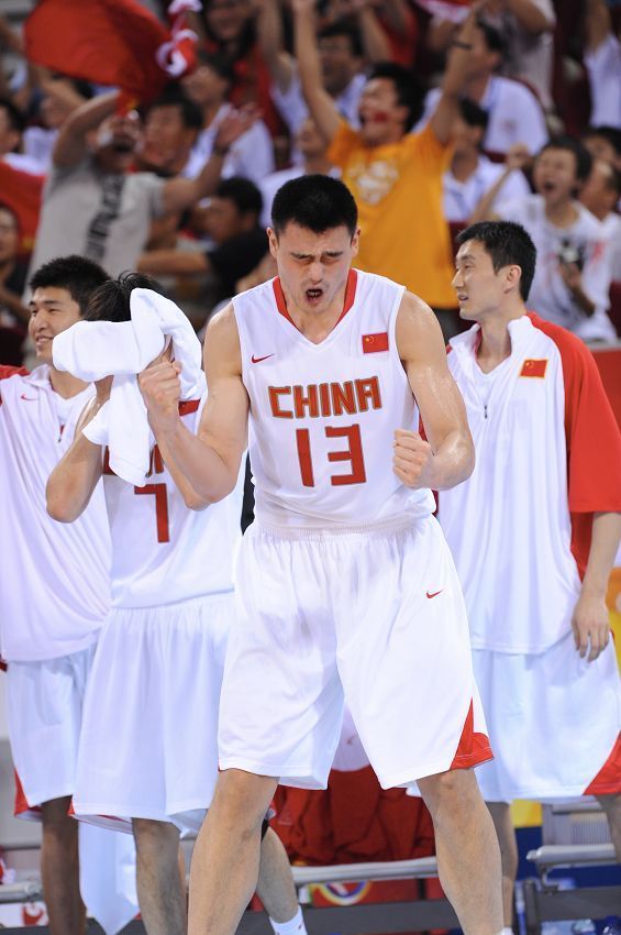 姚明打篮球的高光时刻,姚明打篮球现在是什么水平