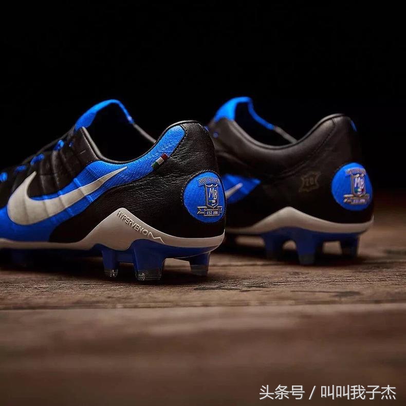 nike足球鞋phantomvenom,nike足球鞋phantomgx细节