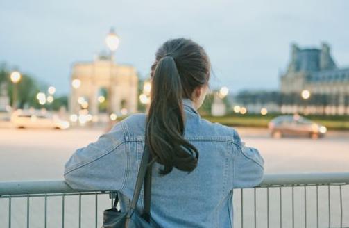 你有故事我有酒下一句怎么说,你有故事我有酒这本书讲了什么