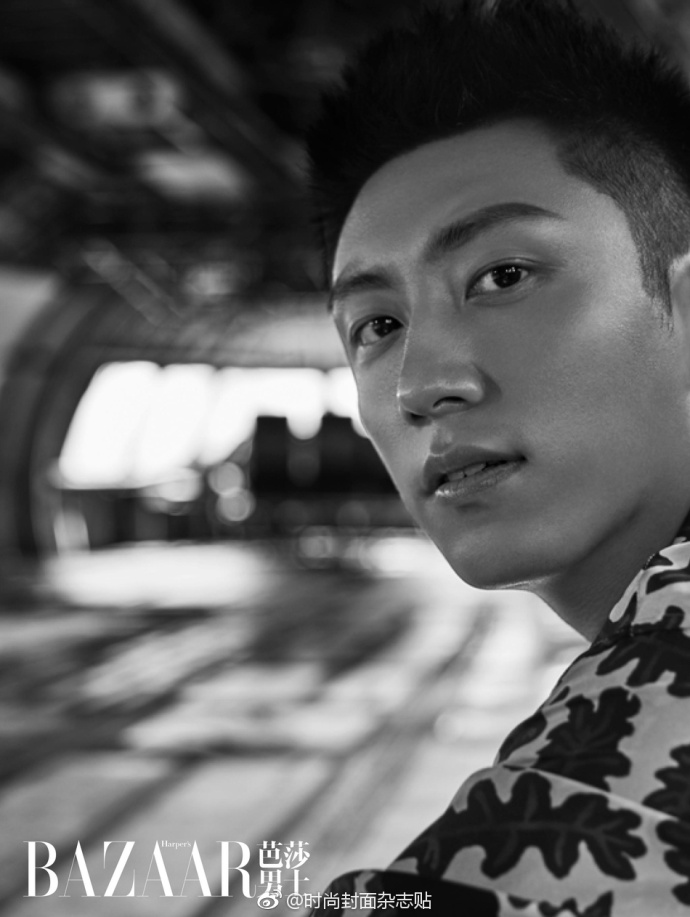 黄景瑜为时尚芭莎拍的照片,黄景瑜出席时尚芭莎活动现场