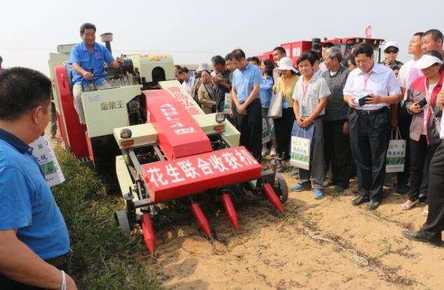 果园花生收获机,花生收获摘果机哪家最好