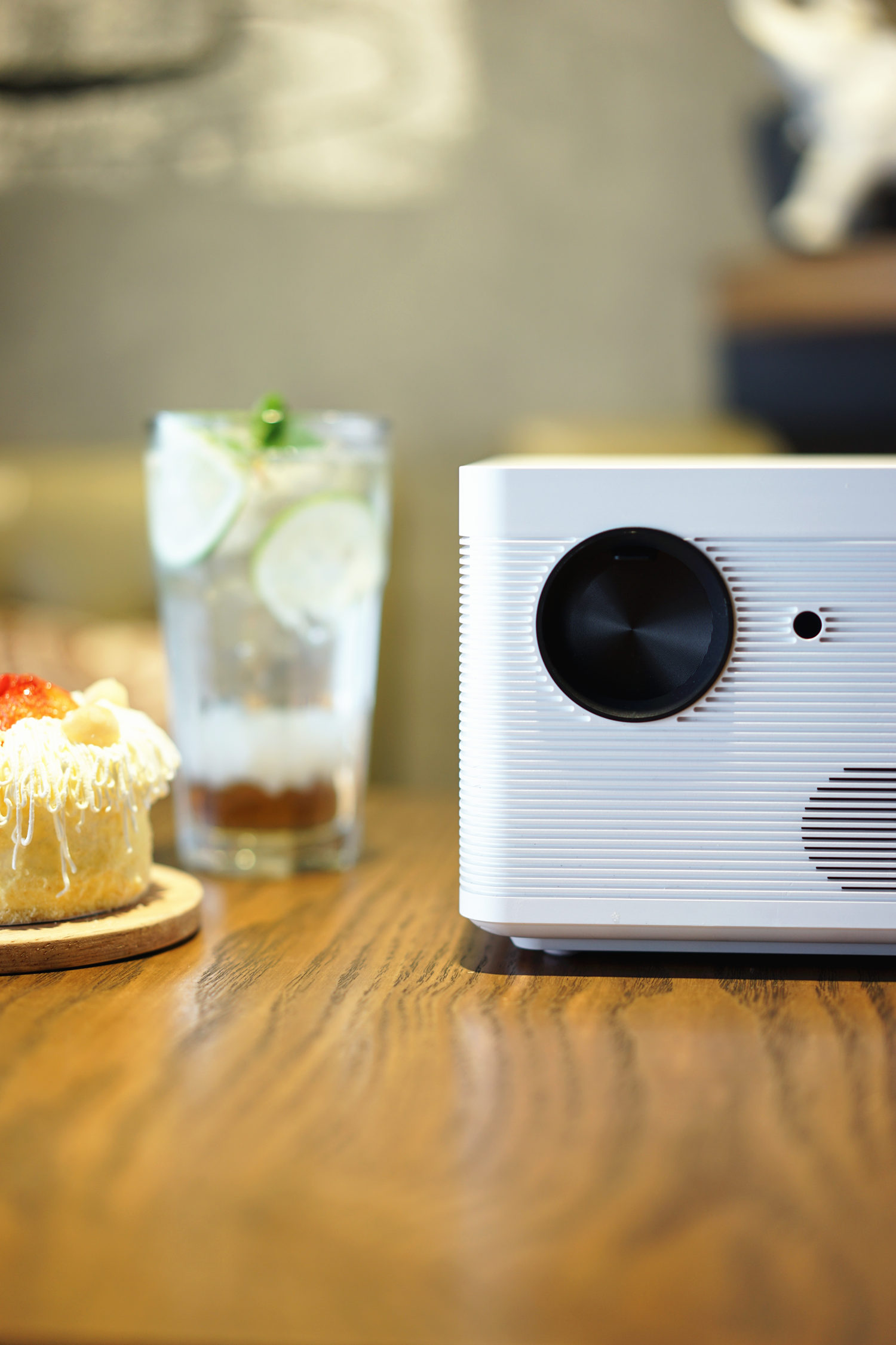 暴风max6无屏电视价格,打造家庭私人影院