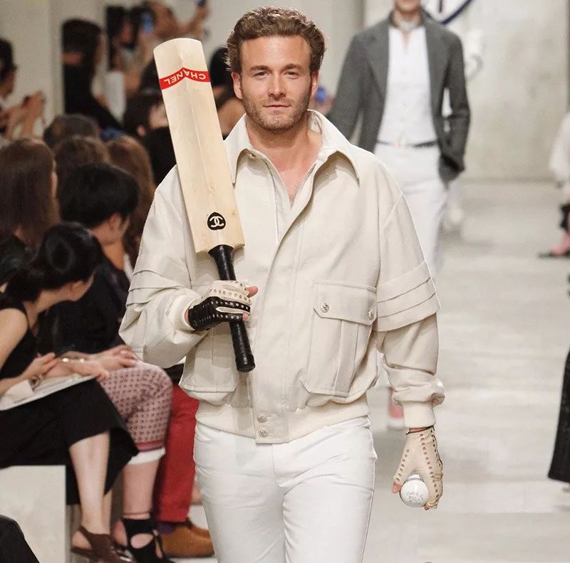 宋茜土味尬舞陈伟霆鹿晗,陈伟霆宋茜情侣装