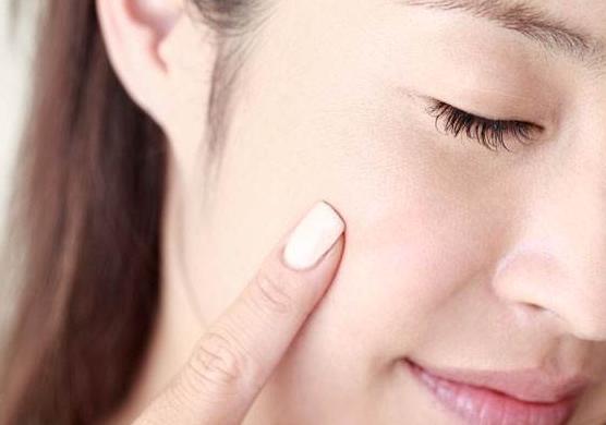 修复红血丝最好最有效的方法,修复红血丝有效方法赶紧收藏起来