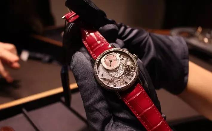 巴塞尔钻石女表,巴塞尔女表经典