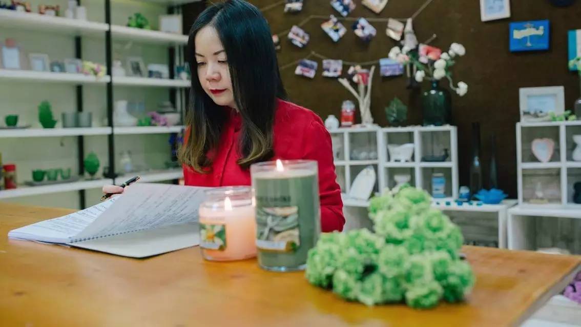 商业|她第一个给成都人带来精油和香氛,大家叫她“香香公主”