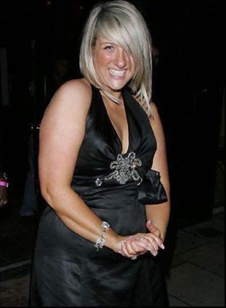 胖MM穿衣搭配仅用简单五招，打造完美比例-穿出风格和自信