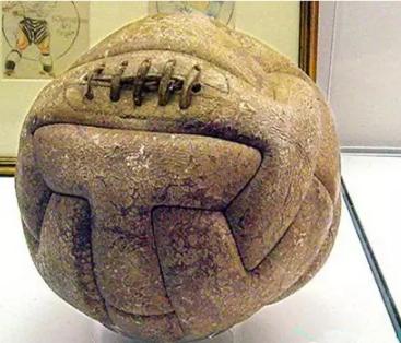 足球演变的历史故事,足球从古至今是怎样演变到现在的