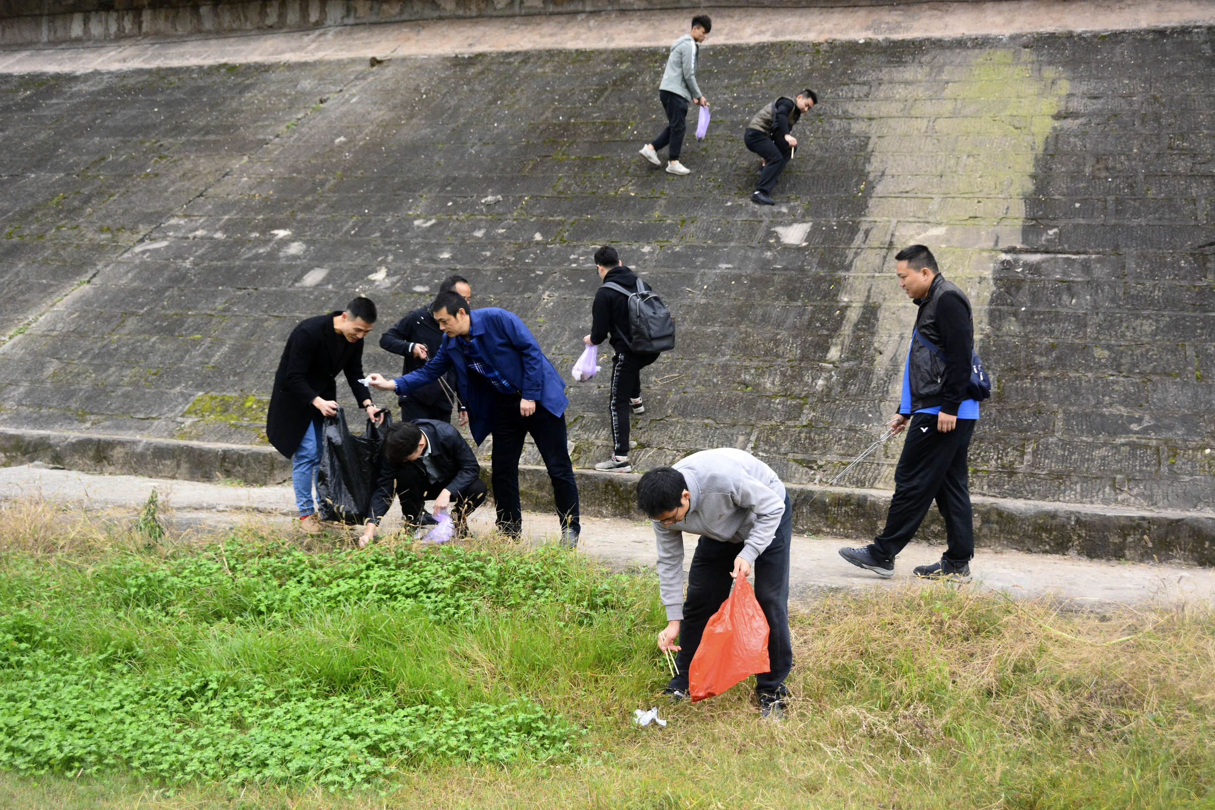 保护母亲河共建文明城五年级,保护母亲河共建文明城倡议书