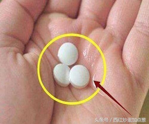 绿萝怎么养才能更旺盛可以浇啤酒,绿萝爆盆要放什么药片