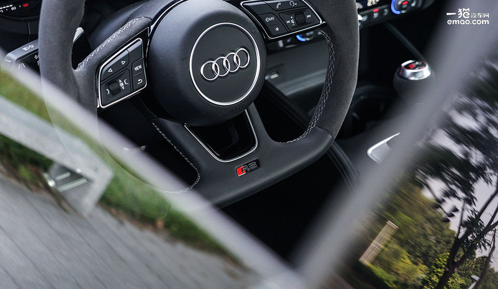 2024款奥迪rs3驾驶感受,奥迪rs3很理想的座驾整体造型协调