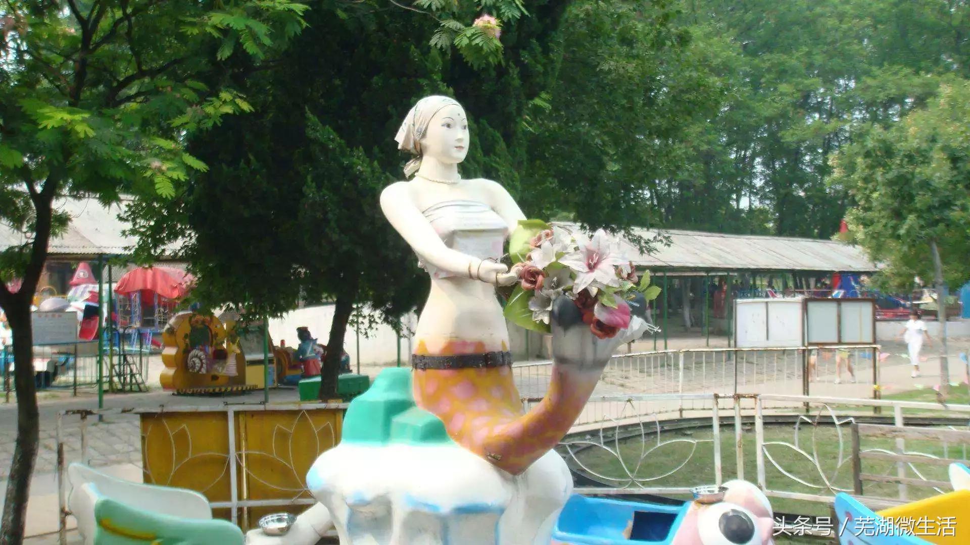 鍚堣偉榛勯簱鏅偣,鍚堣偉鏃呮父鏅偣