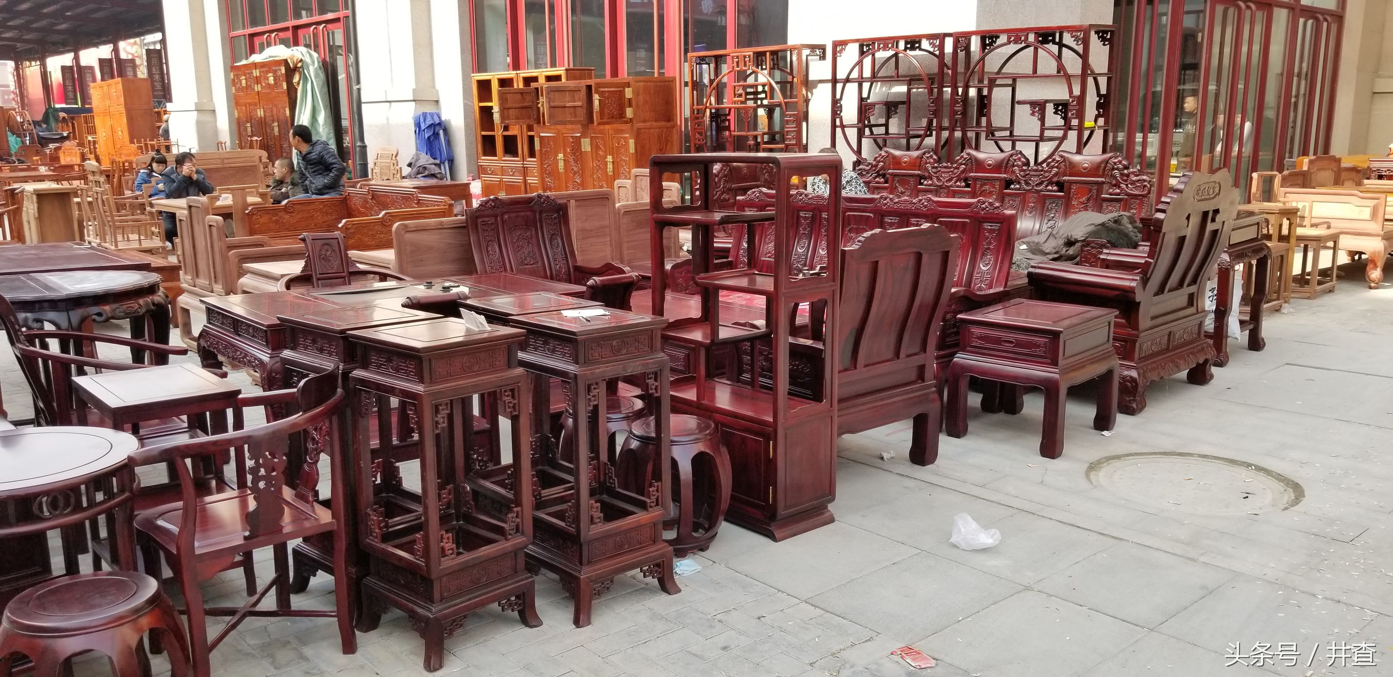 县城大集上的这些手艺活儿，摆地摊卖一百，到了北京卖几钱啊！