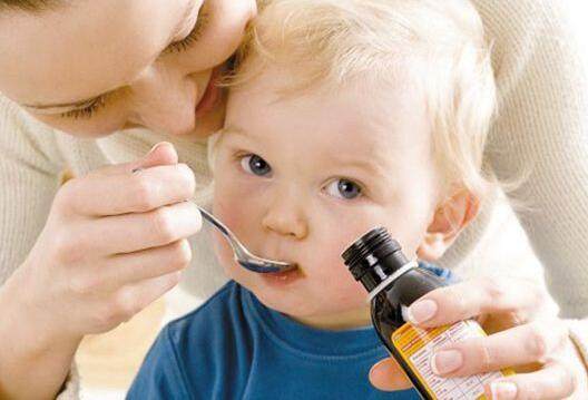 怎么让宝宝乖乖吃药的办法,宝宝吃药不哭闹的方法
