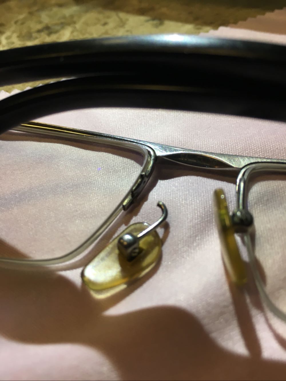 眼镜坏了能重新装吗,眼睛眼镜坏了怎么修