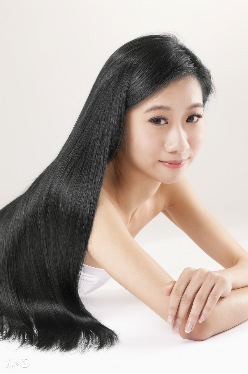 女生发朋友圈暗示单身，如何看出？