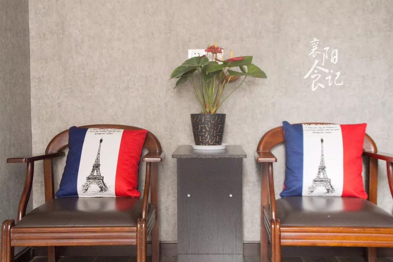 襄州民发世界城一楼带院的房子,襄阳市樊城开发区民发世界城