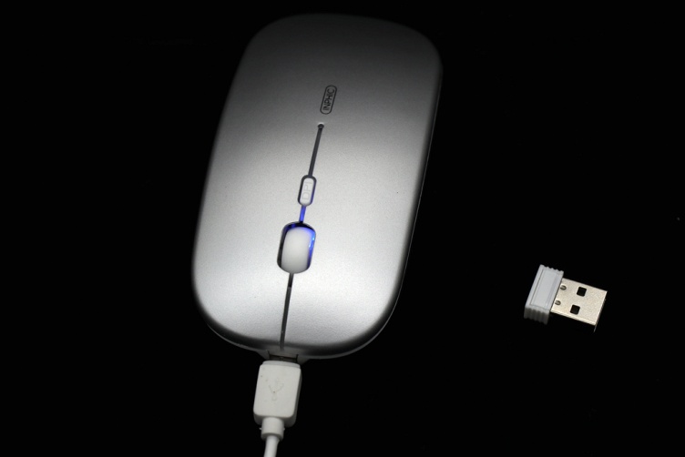 英菲克无线可充电鼠标静音,英菲克静音鼠标测评图