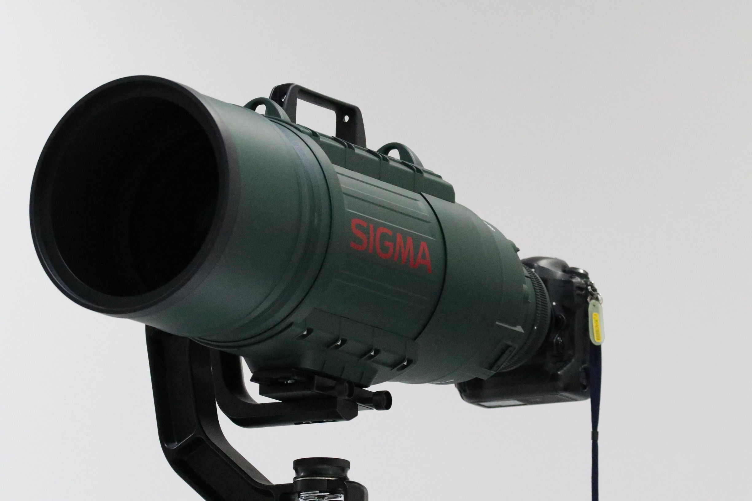 索尼全画幅副厂大光圈镜头推荐,副厂全画幅便宜的大光圈定焦镜头