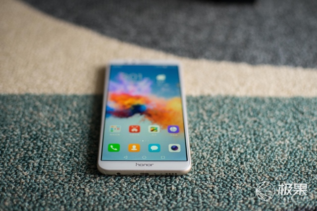 千元手机性能续航排名第一,荣耀畅玩7x详细评测