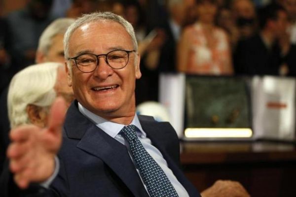 站着说话不腰疼是讽刺怎样的人,站着说话不腰疼隐晦说法