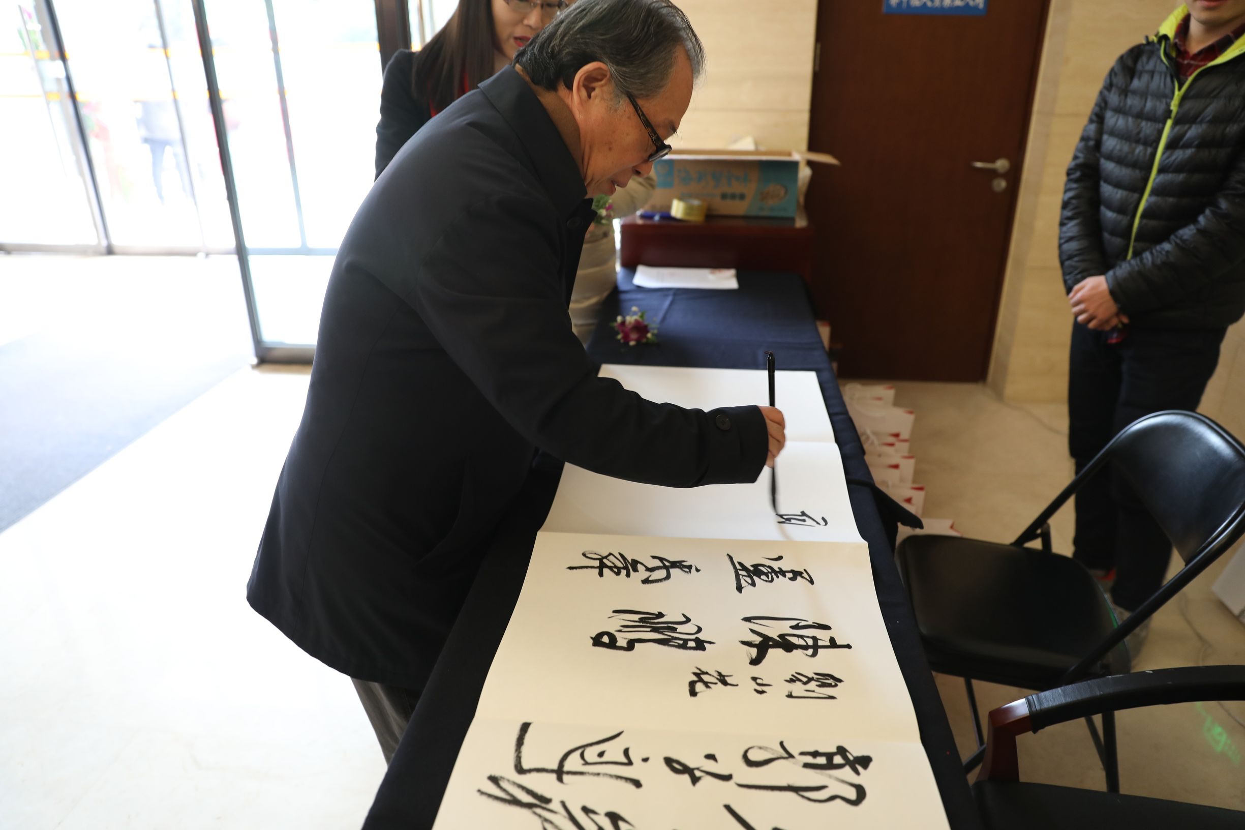 杨晓阳美术,杨晓阳美术欣赏