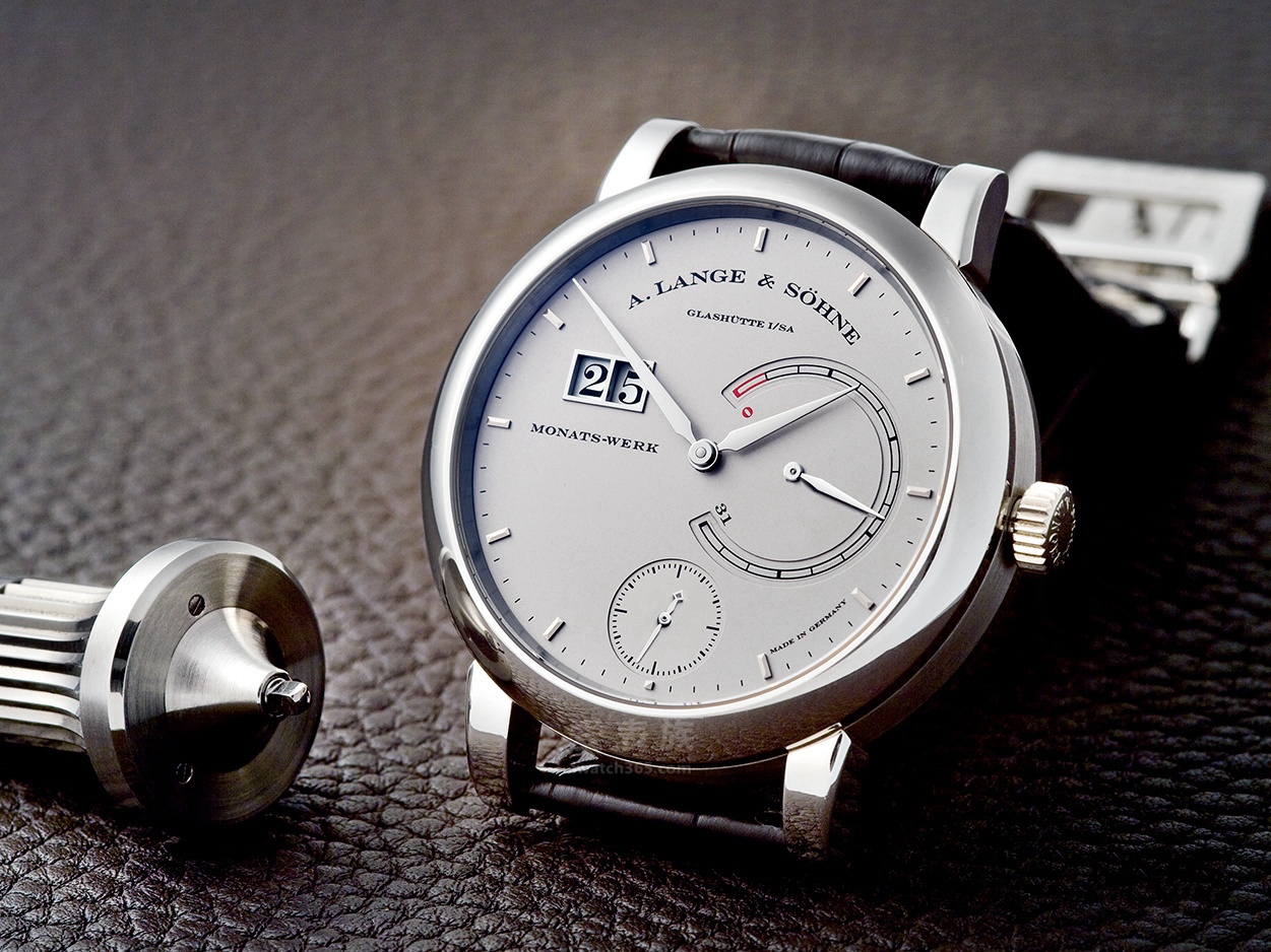 涓栫晫鍗佸ぇ鍚嶈〃鐨勬爣蹇楃鍚愭Ы,鍒嗕韩涔濇楂樻。涓栫晫鍚嶈〃