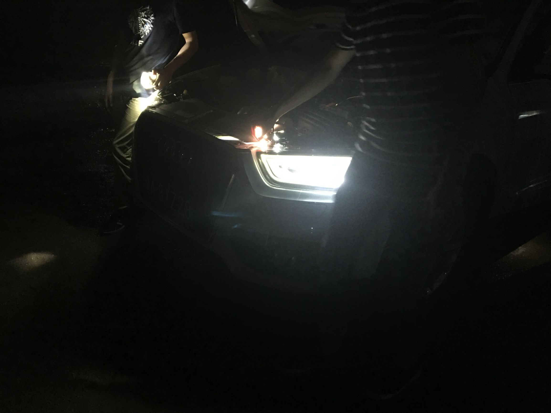 改灯匠,led透镜好还是海拉5透镜好