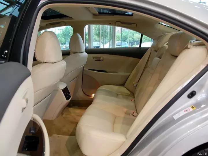 只花10万竟然就能买奔驰敞篷,20万左右低调的老板座驾