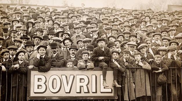 英格兰时隔51年再夺世界冠军,足坛历史上第一支三冠王的球队