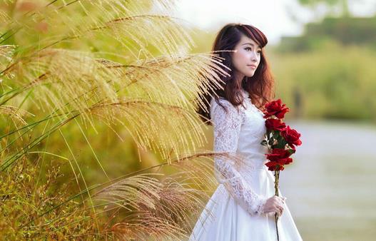 19岁孩子脸上长青春痘怎么办,青少年脸上长青春痘抹什么药膏好