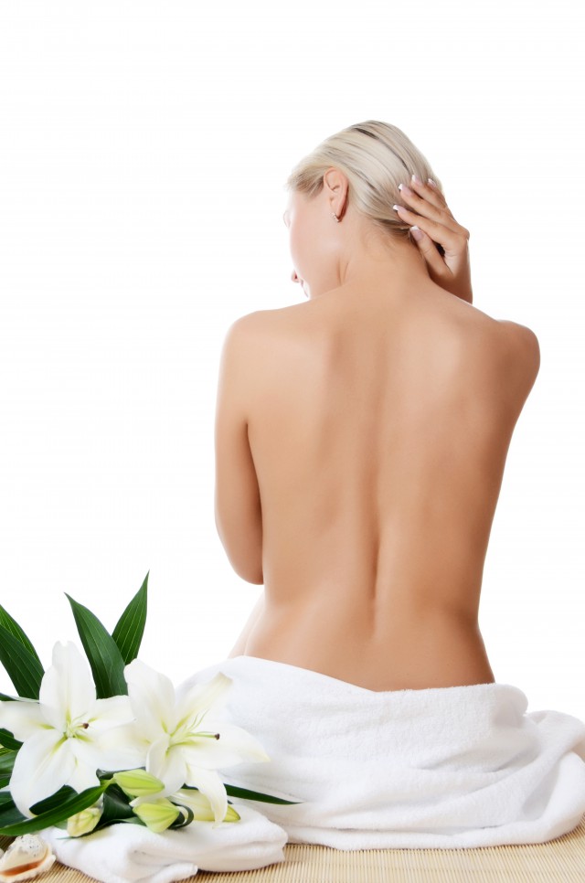 肩胛骨突出像翅膀怎么治疗,如何改善肩胛骨突出