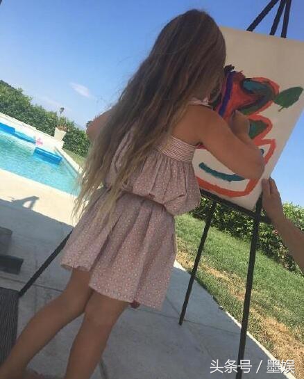 维多利亚的秘密不是秘密的秘密,维多利亚的秘密是贝嫂创办的吗