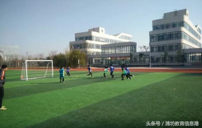 快乐足球训练营在哪,快乐足球基础训练