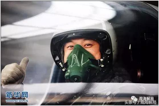 主动“降级”，这名海军副团长非常不简单