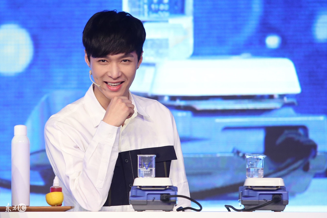 exo四子归国同台,exo归国四子为什么不带张艺兴