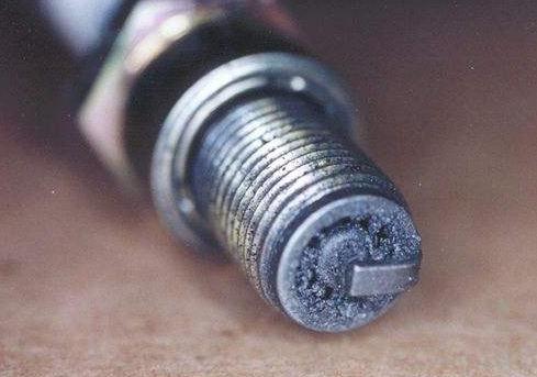 火花塞颜色判断车燃烧状态,火花塞数据分析