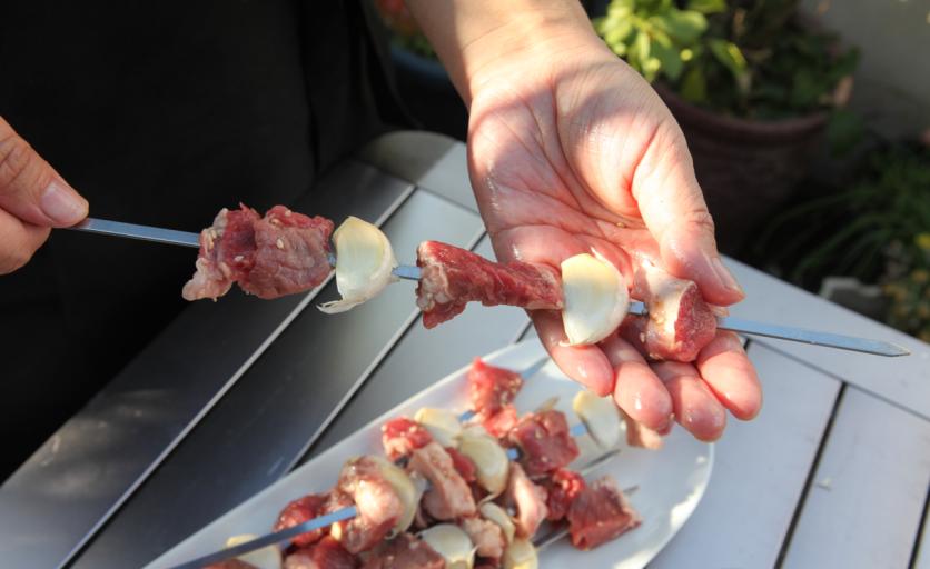 户外烧烤茄子怎么烤,户外烧烤必备用品清单