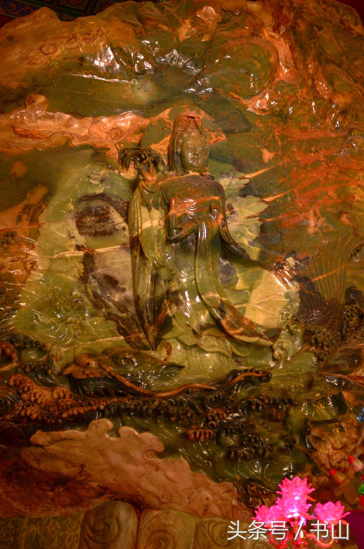 鞍山最大玉佛简介,辽宁鞍山最大的玉佛价值