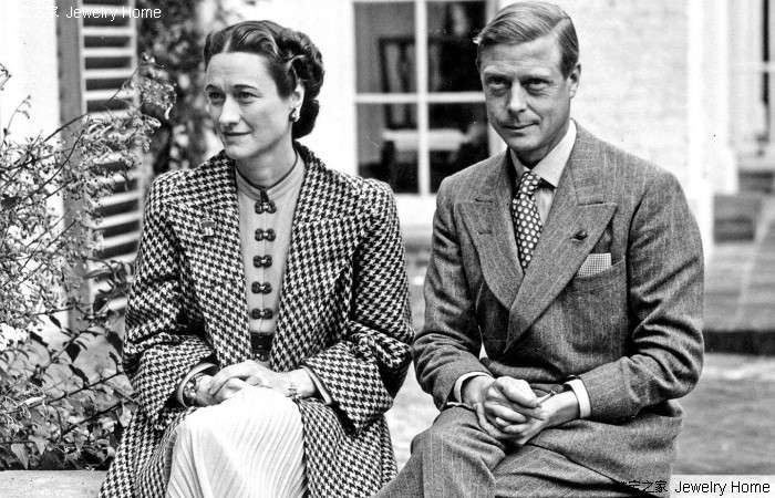 卡地亚love手镯什么颜色好看,卡地亚love手镯10年价格