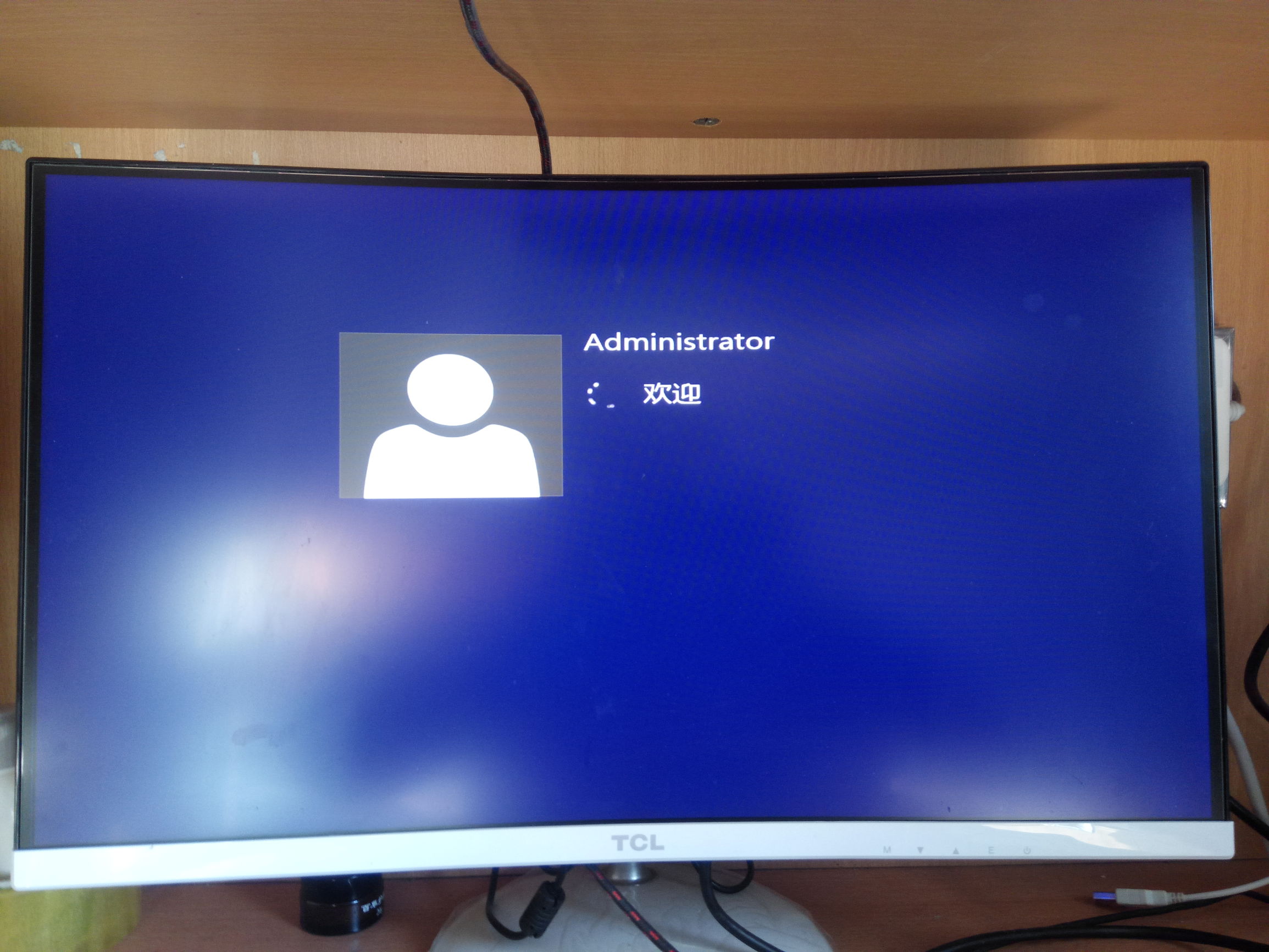 怎么用u盘重装电脑系统win10,电脑重装进不了u盘pe系统怎么办