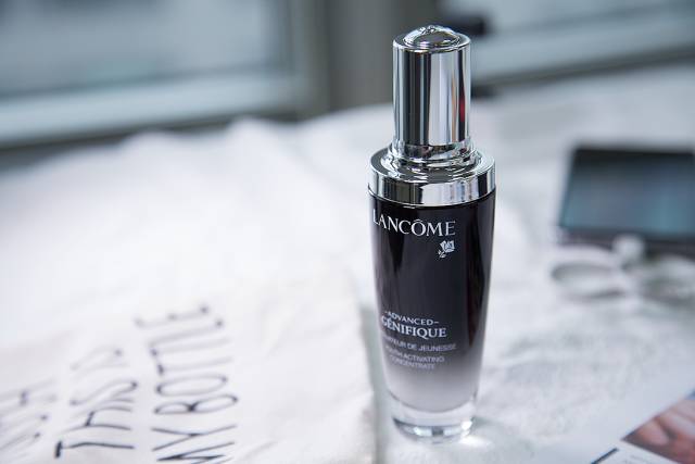 雅诗兰黛小棕瓶配白泥,雅诗兰黛小棕瓶精华搭配原生液