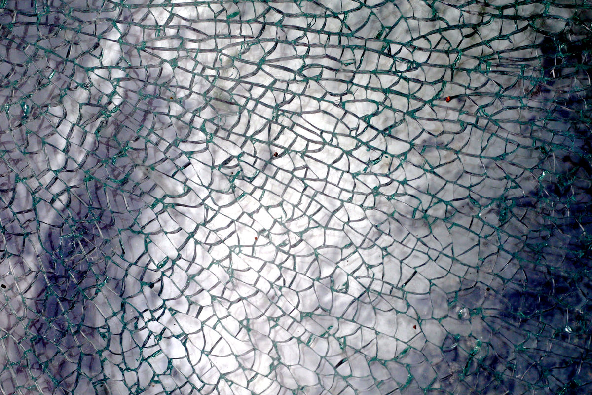 瓷器冰裂纹缝隙有多大,冰裂纹瓷器是什么原因造成的