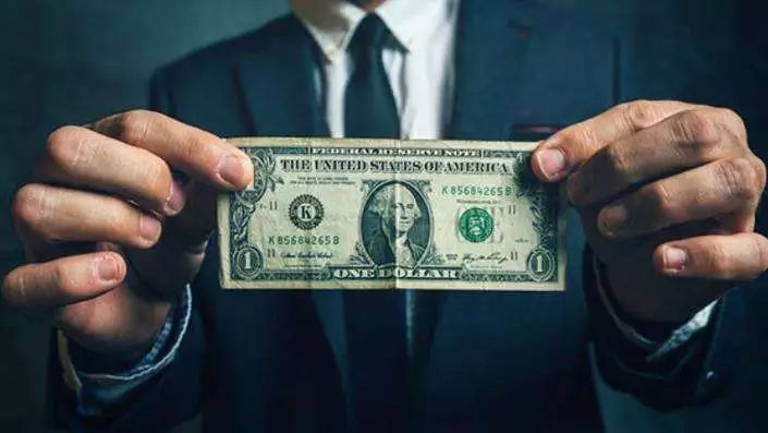 放过那些爱花钱的90后，他们已经没有钱还债了